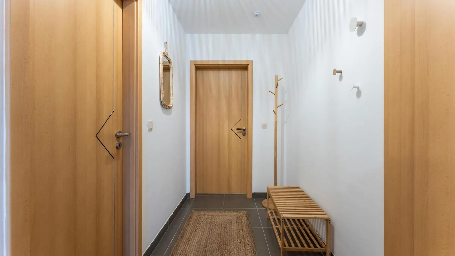 Charmant & Centraal Appartement Aan Zee - 4P Ostend Apartment
