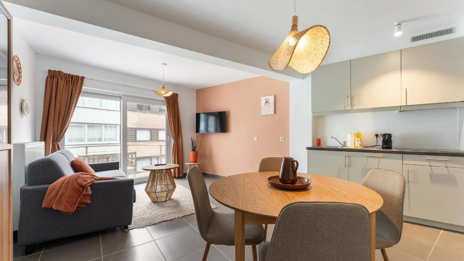 Apartment Charmant & Centraal Appartement Aan Zee - 4P Ostend Belgium